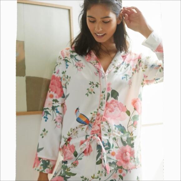 Flora Nikrooz White Bird and Floral Print Satin Pajama Top Size XS - Picture 2 of 8